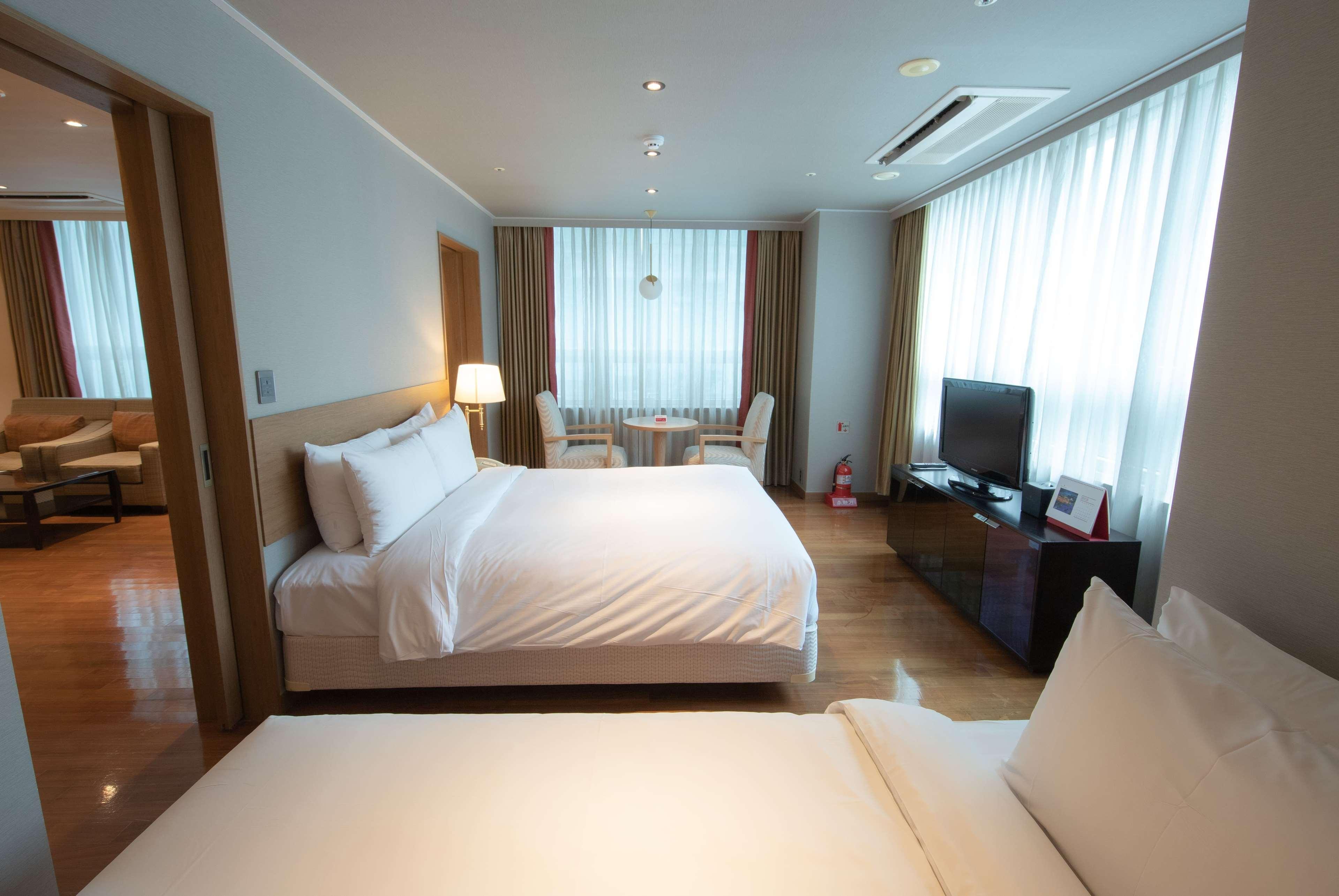 Ramada Hotel And Suites Seoul Namdaemun المظهر الخارجي الصورة